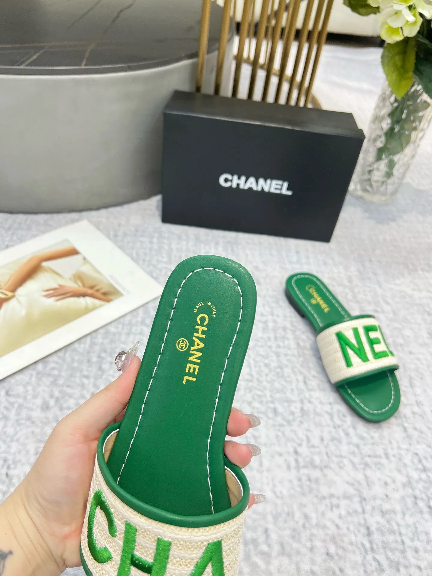 💕💕Factory direct selling price p340💕💕 Genuine leather sole +30 CHANEL, the upper uses three-dimensional electric embroidery technology, the upper foot is comfortable, soft and breathable, must-have size 35-43, leather sole +30